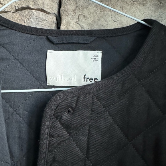 Aritzia Wilfred black Tiffany quilted jacket - Picture 2 of 5